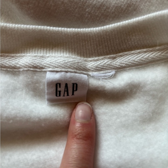 GAP Spring Sweater - Picture 3 of 6